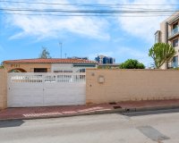 Resale - Villa - Orihuela Costa - Punta Prima