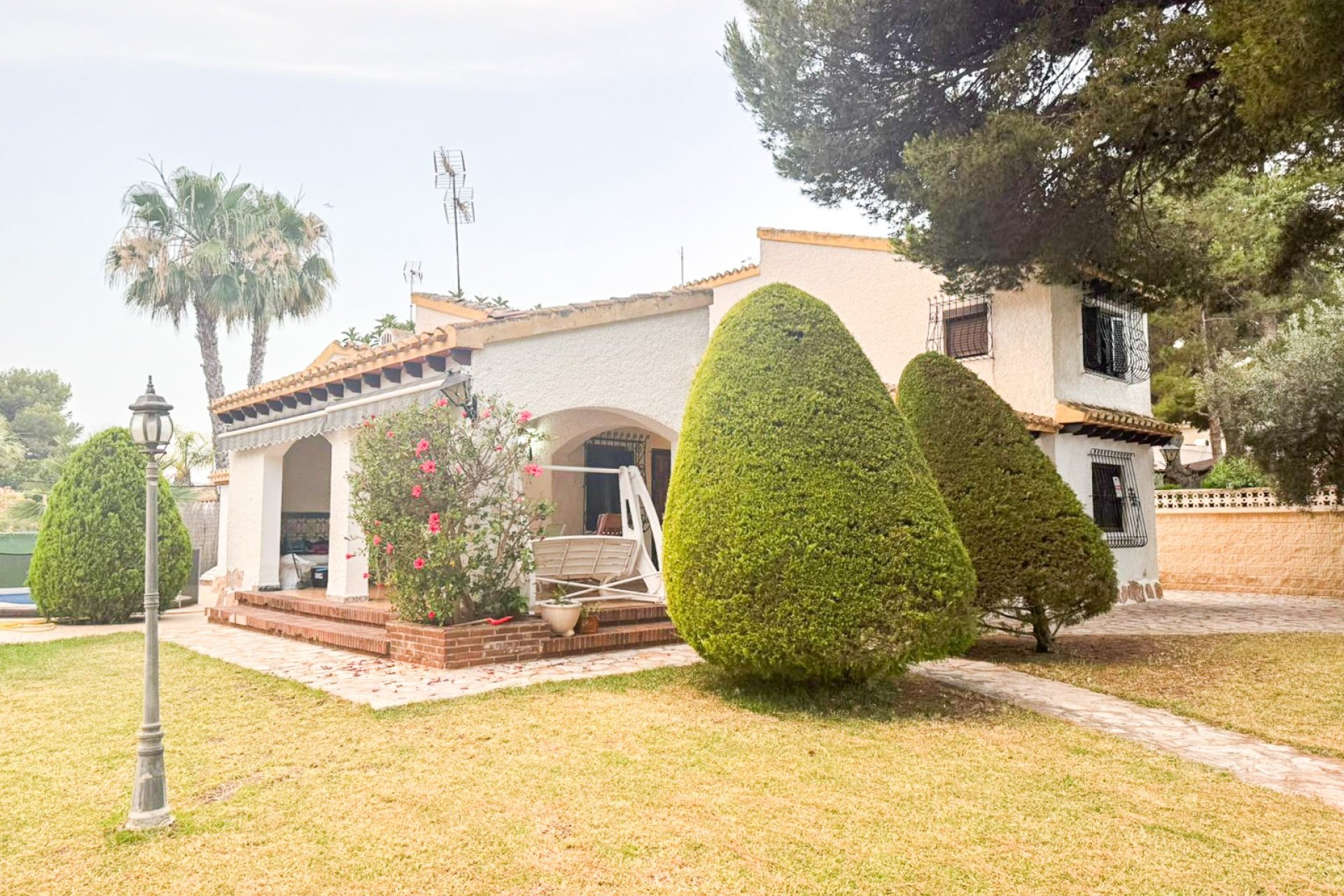 Resale - Villa - Orihuela Costa - Punta Prima