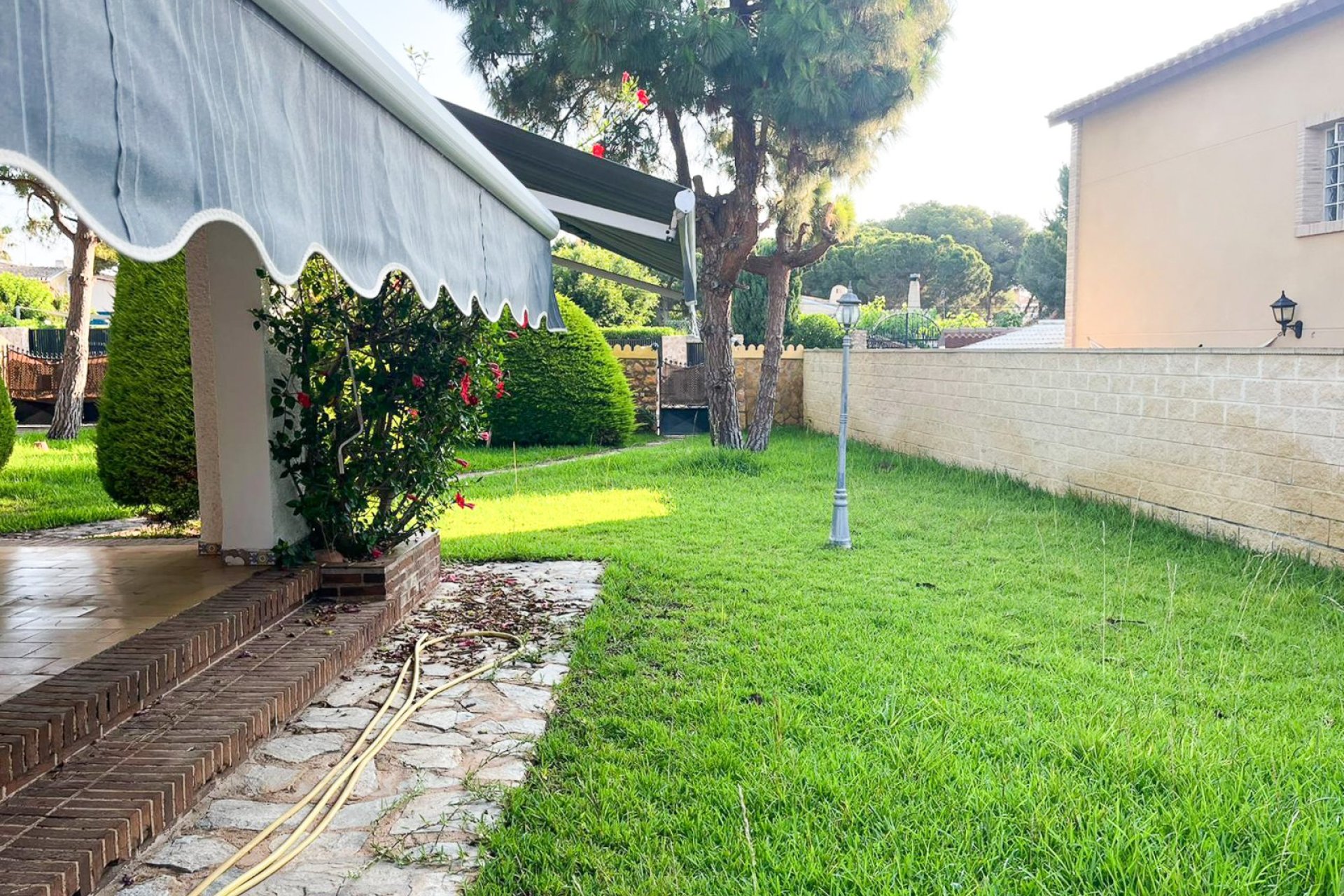 Resale - Villa - Orihuela Costa - Punta Prima