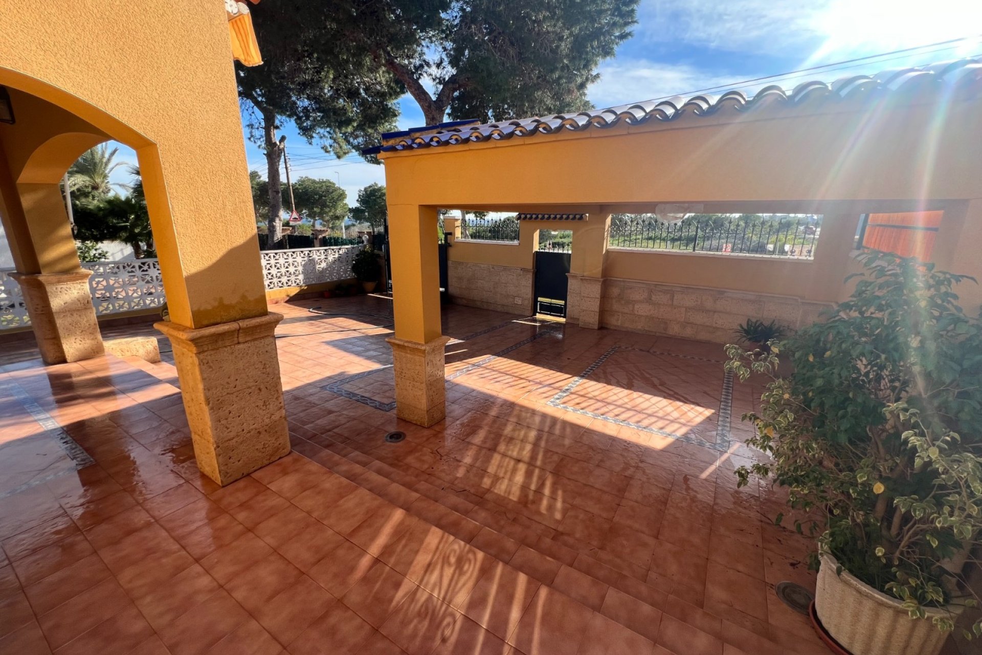 Resale - Villa - Orihuela Costa - Punta Prima