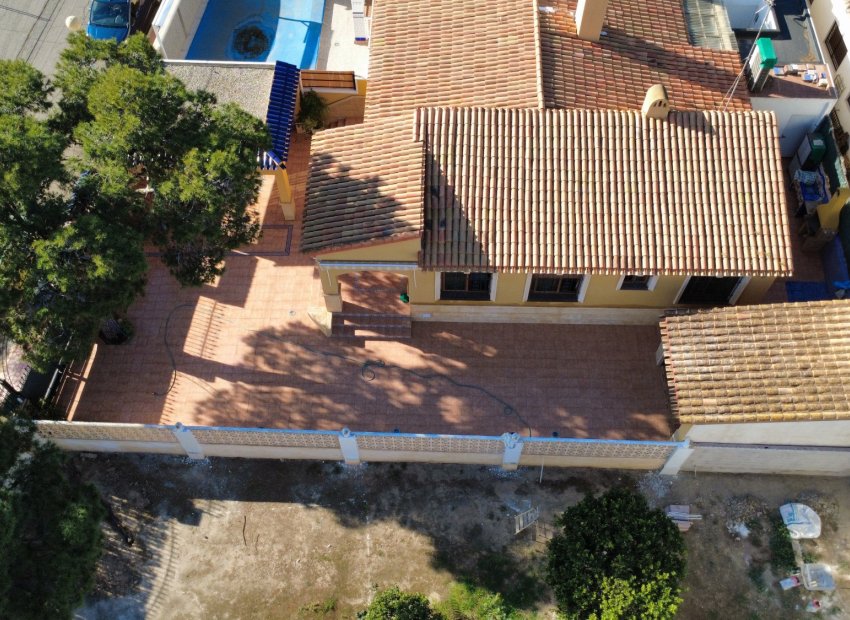 Resale - Villa - Orihuela Costa - Punta Prima