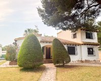 Resale - Villa - Orihuela Costa - Punta Prima