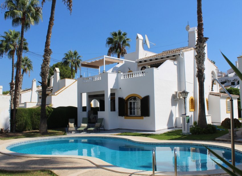 Resale - Villa - Orihuela Costa - Villamartin Fortuna