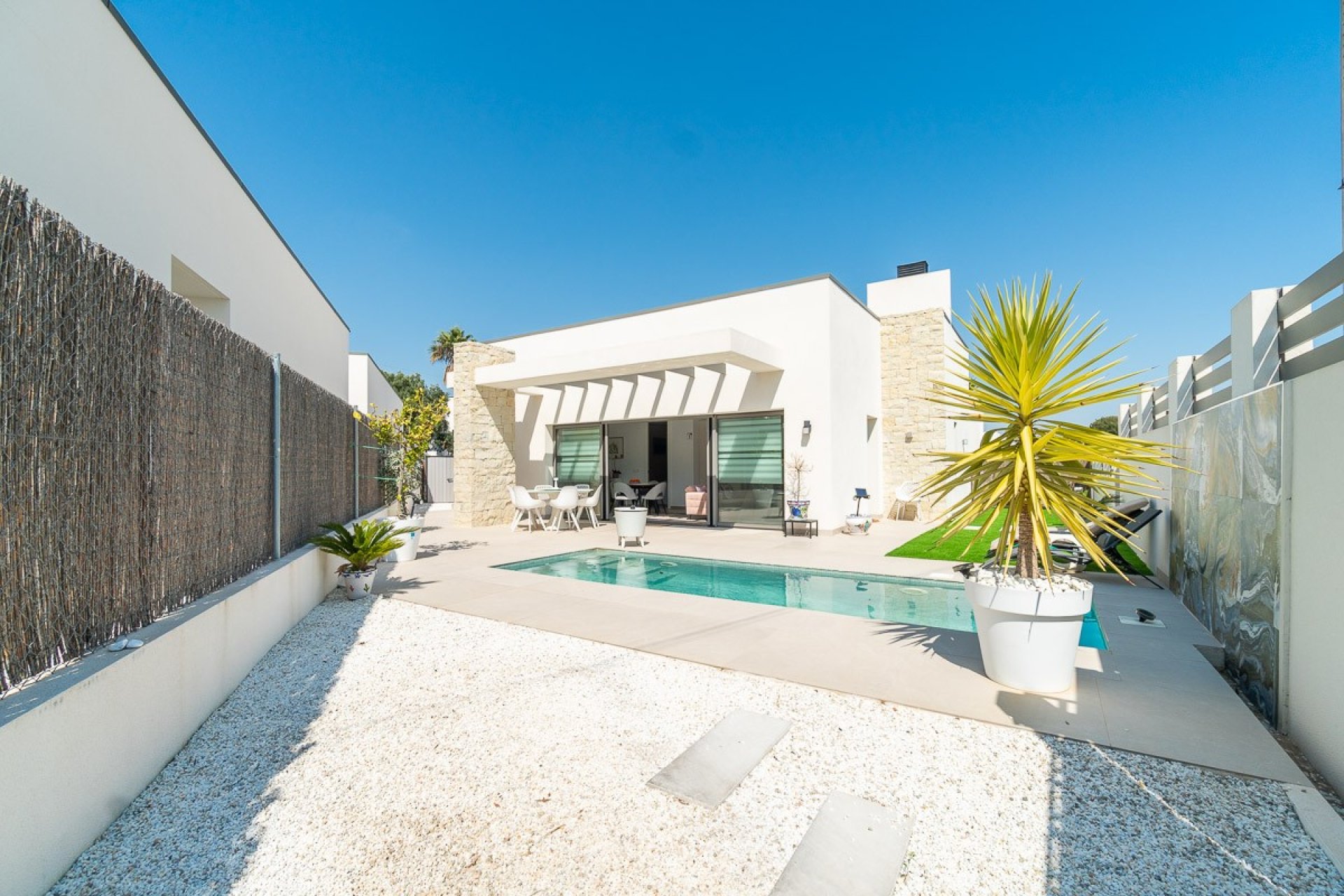 Resale - Villa - Orihuela Costa - Villamartin Golf