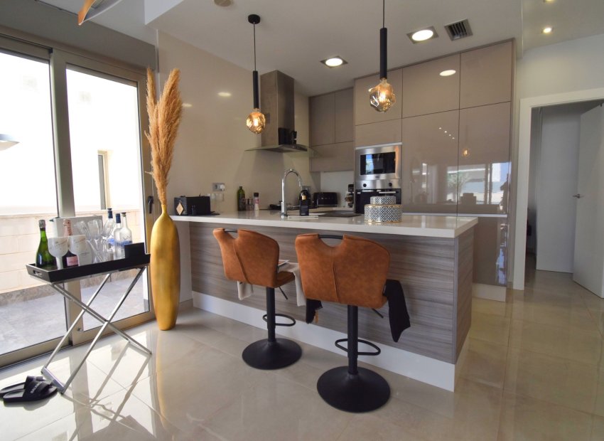 Resale - Villa - Orihuela Costa - Villamartín