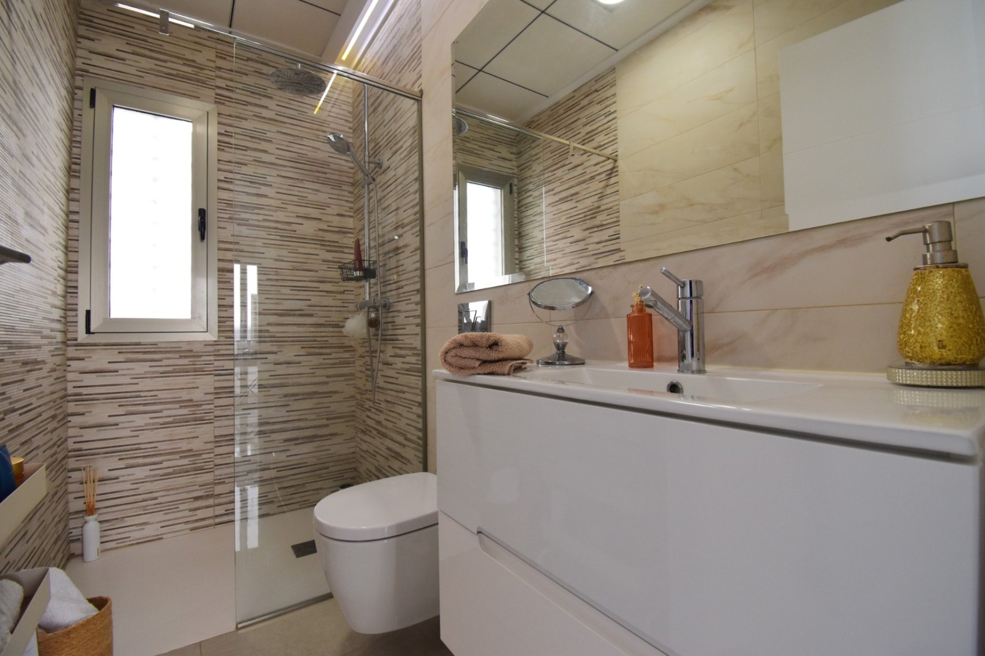 Resale - Villa - Orihuela Costa - Villamartín