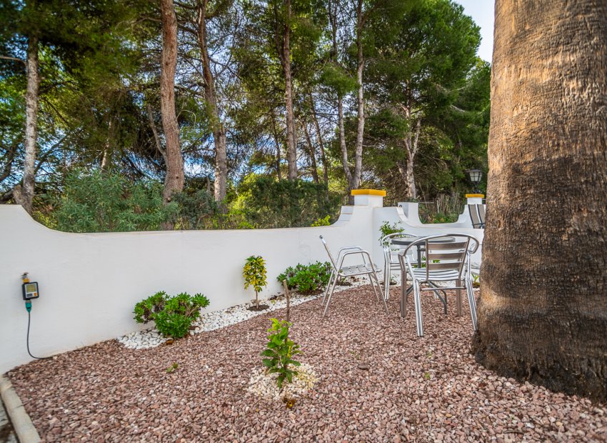 Resale - Villa - Orihuela Costa - Villamartín