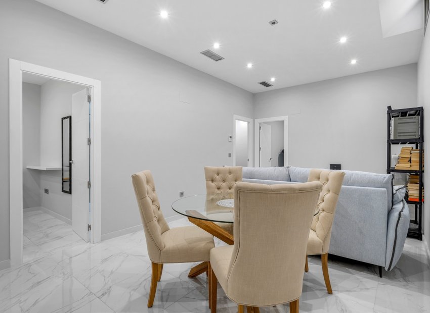 Resale - Villa - Orihuela Costa - Villamartín