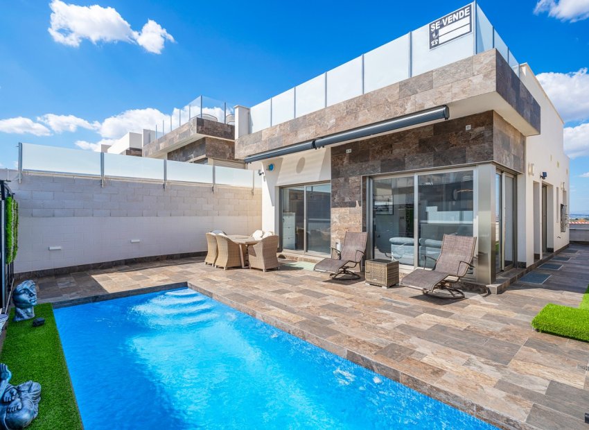 Resale - Villa - Orihuela Costa - Villamartín