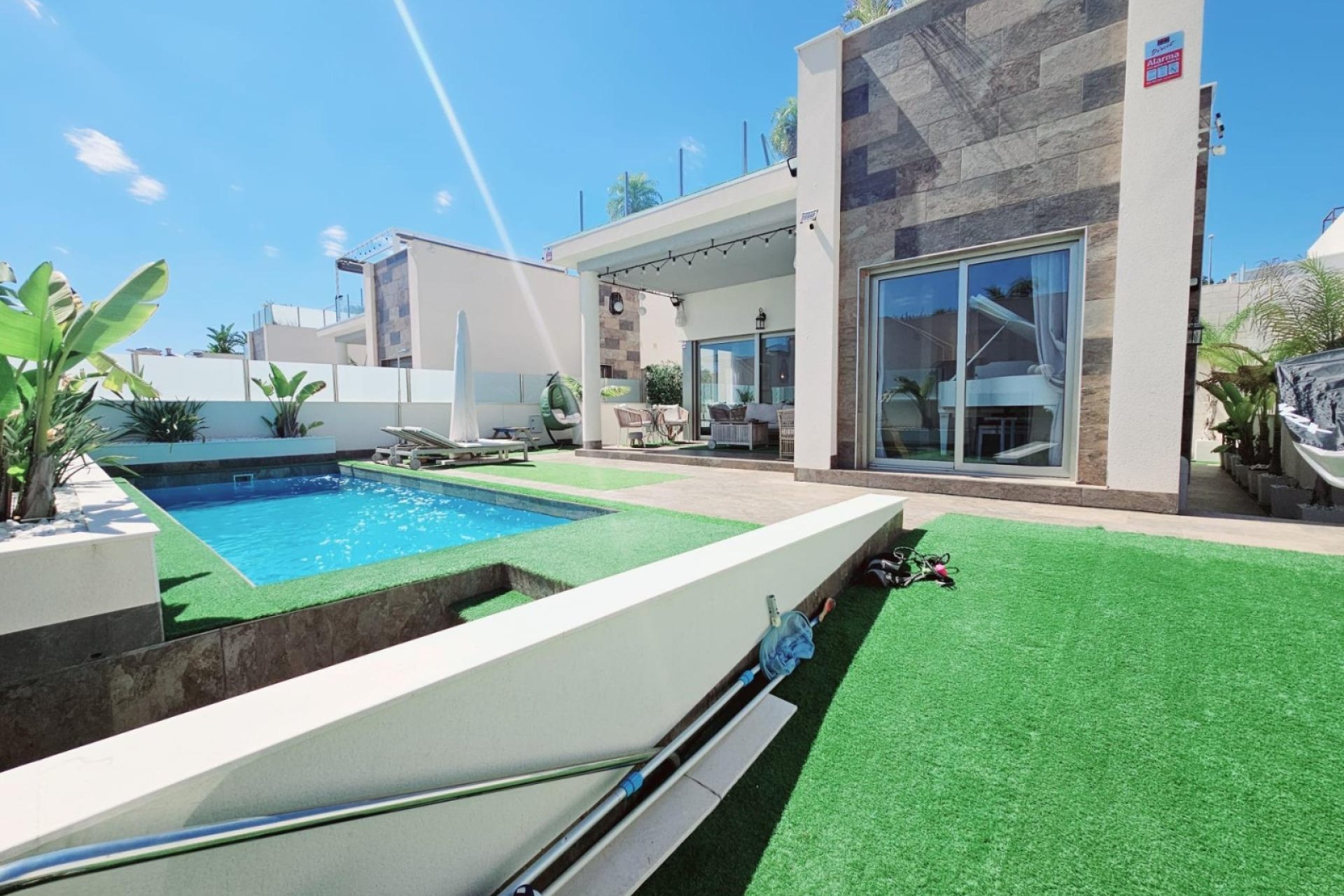 Resale - Villa - Orihuela Costa - Villamartín