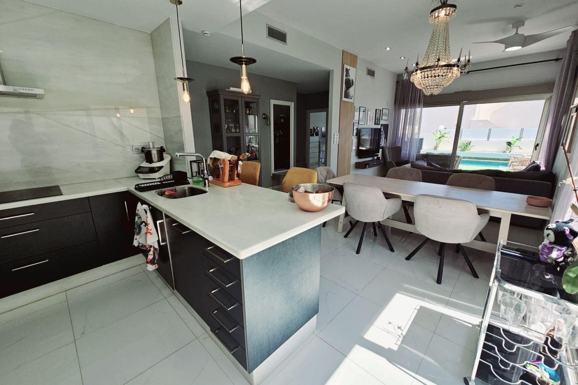 Resale - Villa - Orihuela Costa - Villamartín