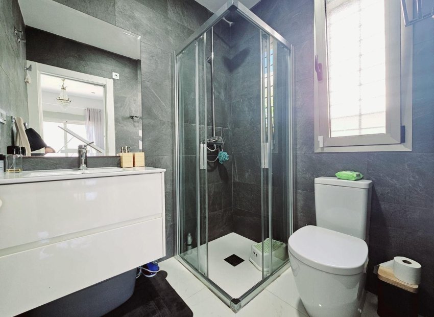 Resale - Villa - Orihuela Costa - Villamartín