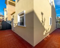 Resale - Villa - Orihuela Costa - Villamartín