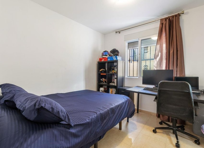 Resale - Villa - Orihuela Costa - Villamartín