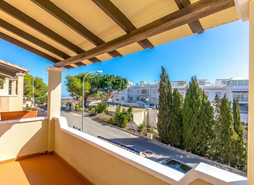 Resale - Villa - Orihuela Costa - Villamartín