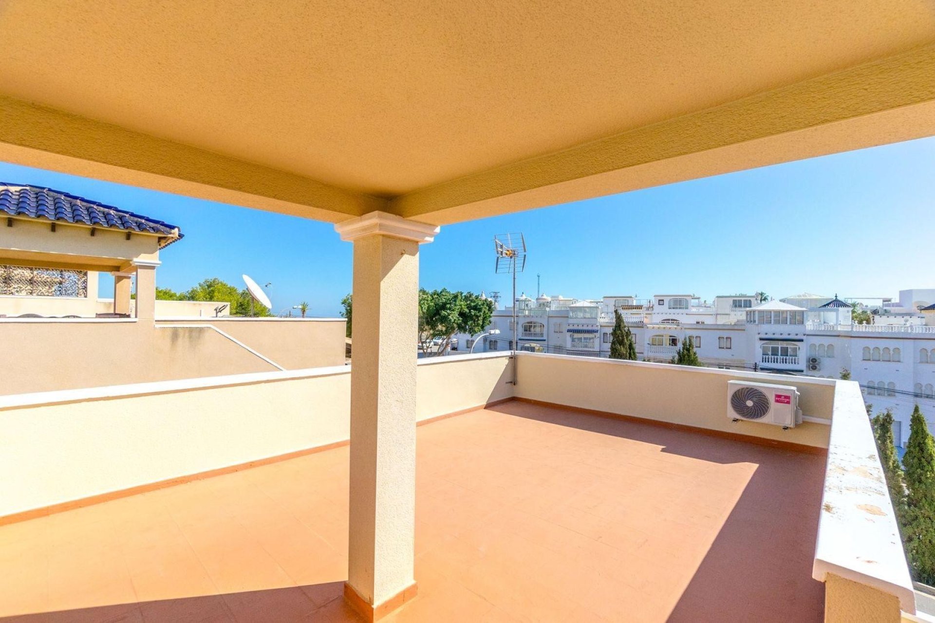 Resale - Villa - Orihuela Costa - Villamartín