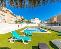 Resale - Villa - Orihuela Costa - Villamartín
