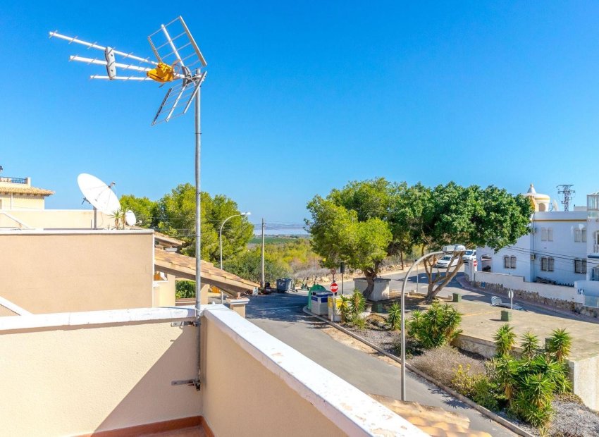 Resale - Villa - Orihuela Costa - Villamartín
