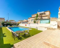 Resale - Villa - Orihuela Costa - Villamartín