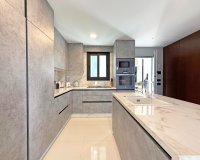 Resale - Villa - Orihuela Costa - Villamartín