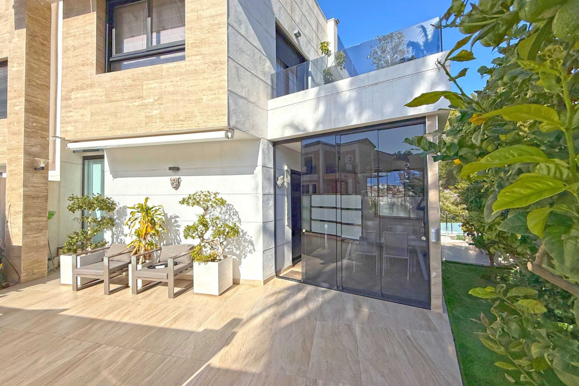 Resale - Villa - Orihuela Costa - Villamartín