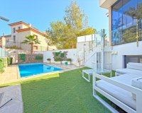 Resale - Villa - Orihuela Costa - Villamartín