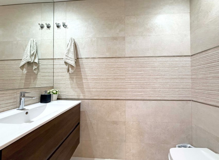 Resale - Villa - Orihuela Costa - Villamartín