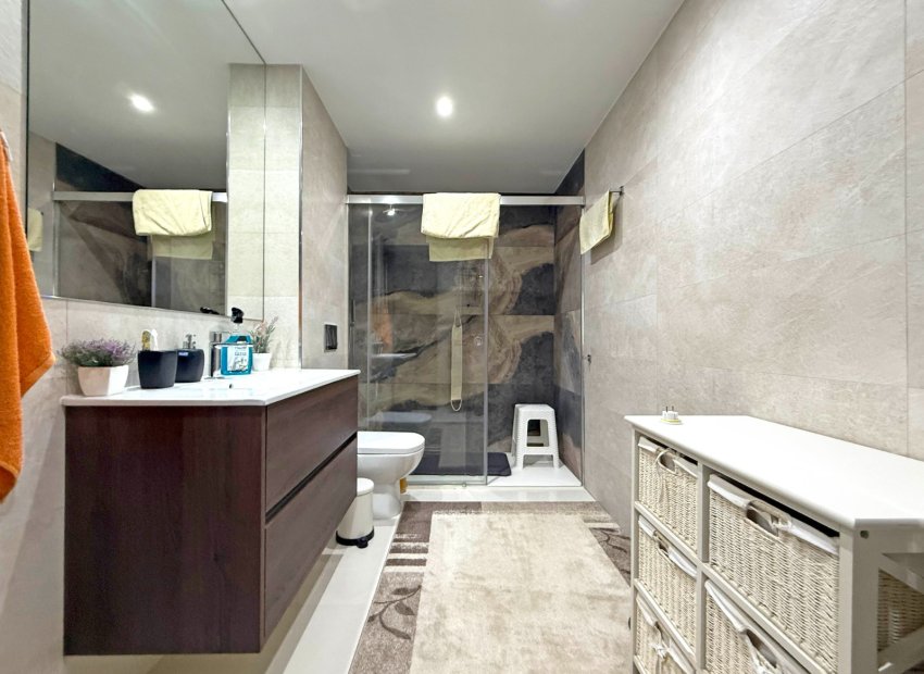 Resale - Villa - Orihuela Costa - Villamartín