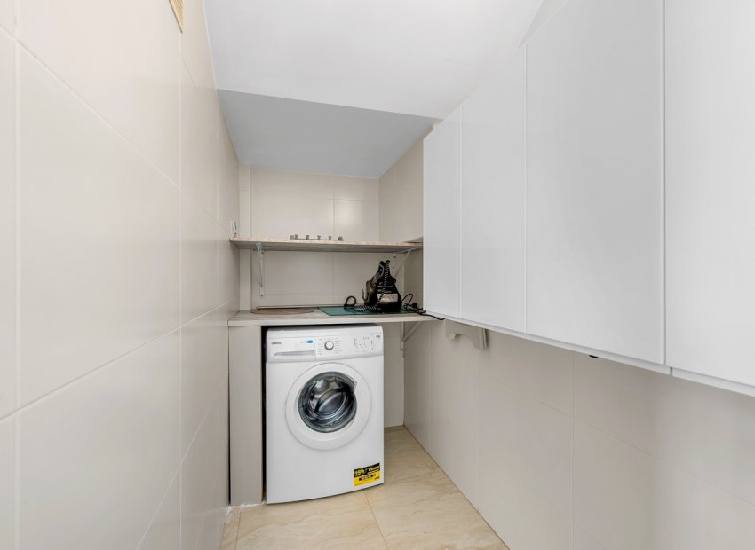 Resale - Villa - Orihuela Costa - Villamartín