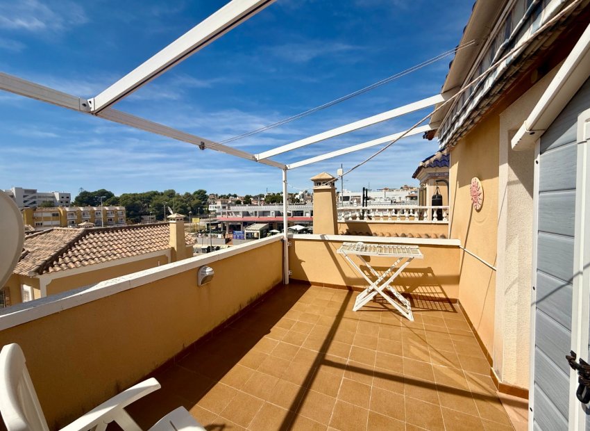 Resale - Villa - Orihuela Costa - Villamartín