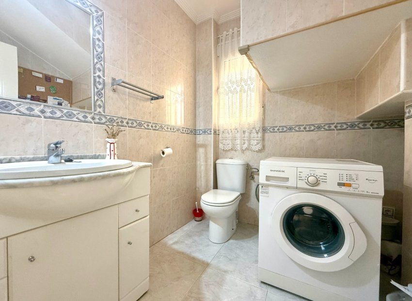 Resale - Villa - Orihuela Costa - Villamartín