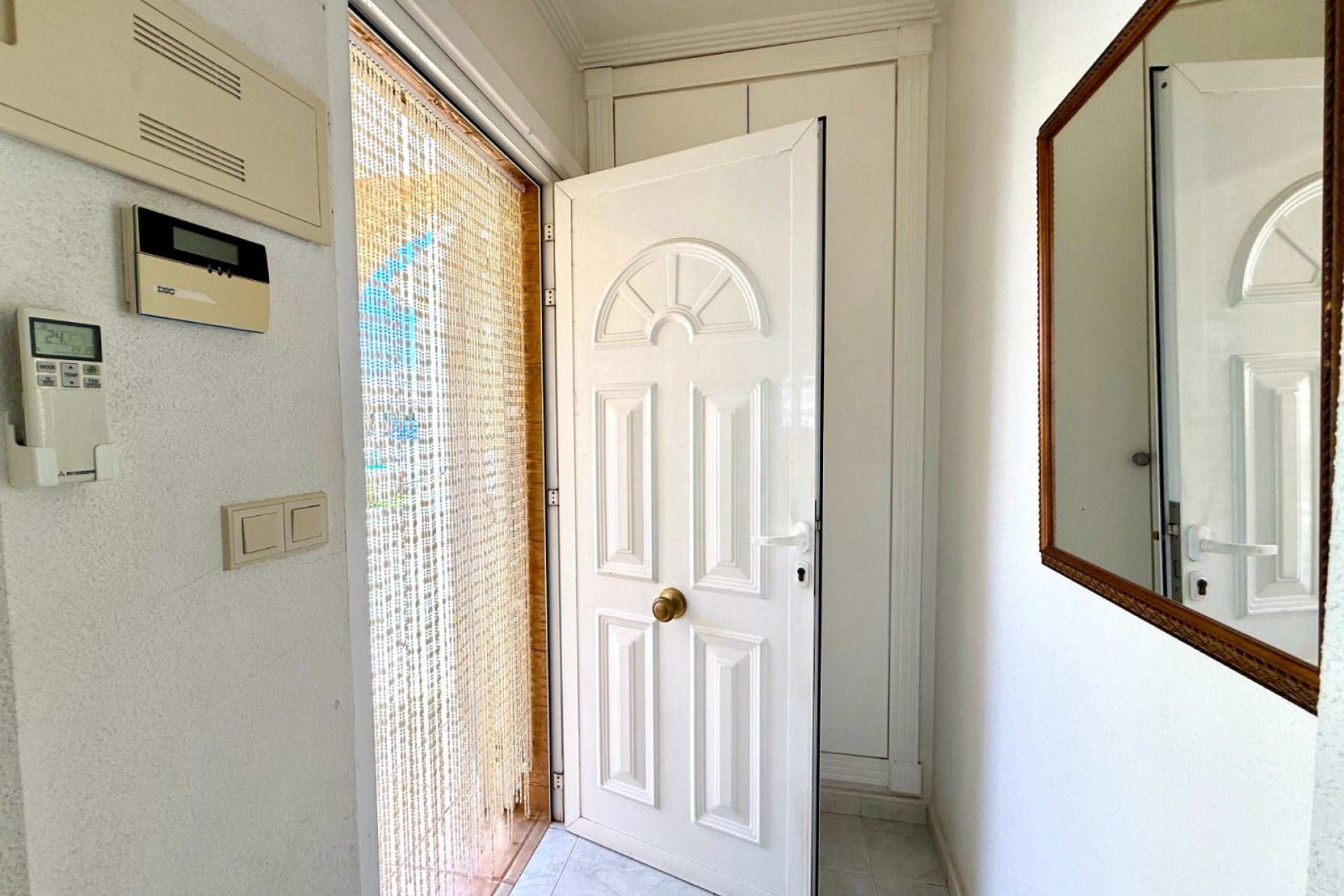 Resale - Villa - Orihuela Costa - Villamartín