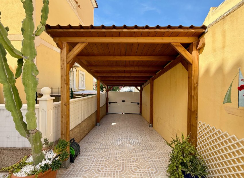 Resale - Villa - Orihuela Costa - Villamartín