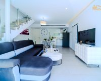 Resale - Villa - Orihuela Costa - Villamartín