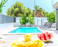 Resale - Villa - Orihuela Costa - Villamartín