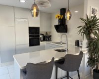 Resale - Villa - Orihuela Costa - Villamartín