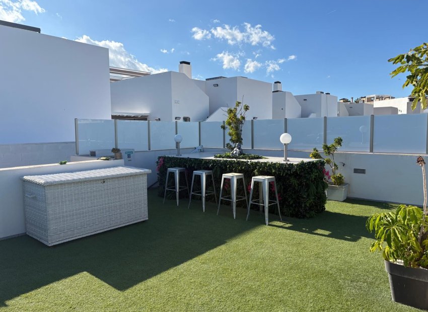 Resale - Villa - Orihuela Costa - Villamartín