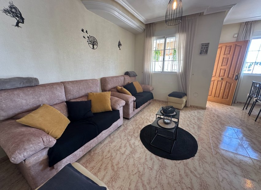 Resale - Villa - Orihuela Costa - Villamartín