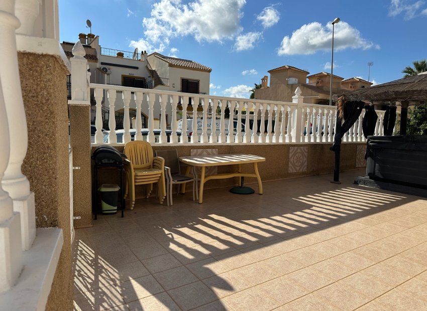 Resale - Villa - Orihuela Costa - Villamartín