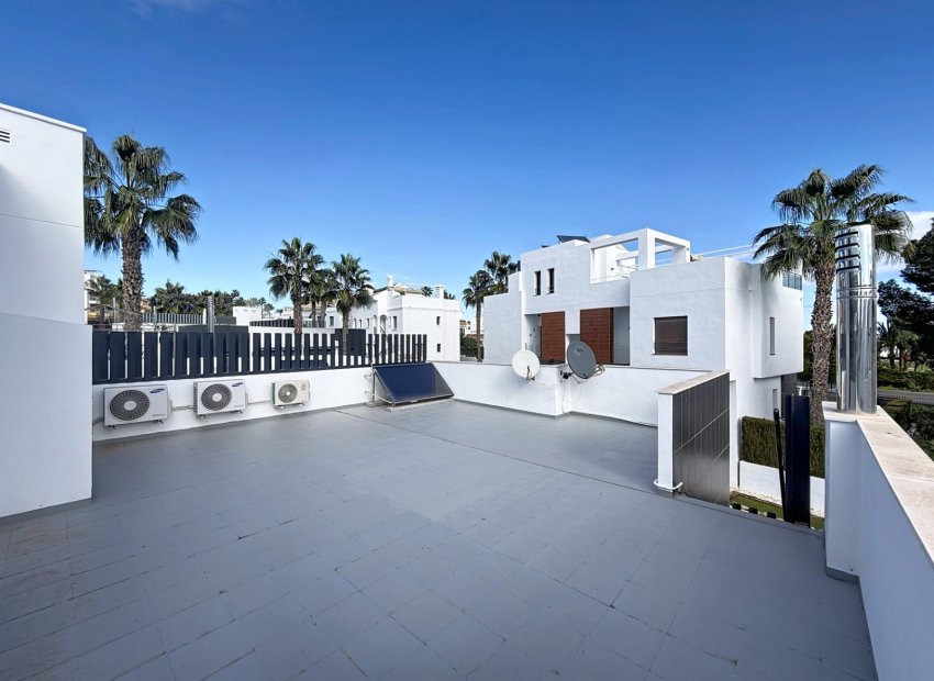 Resale - Villa - Orihuela Costa - Villamartín