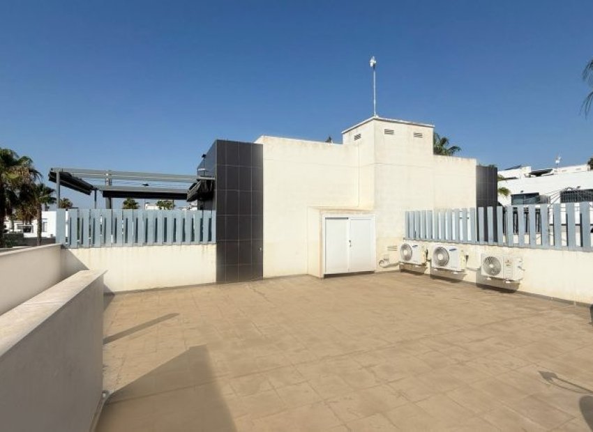 Resale - Villa - Orihuela Costa - Villamartín