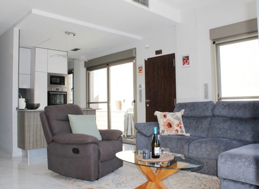 Resale - Villa - Orihuela Costa - Villamartín