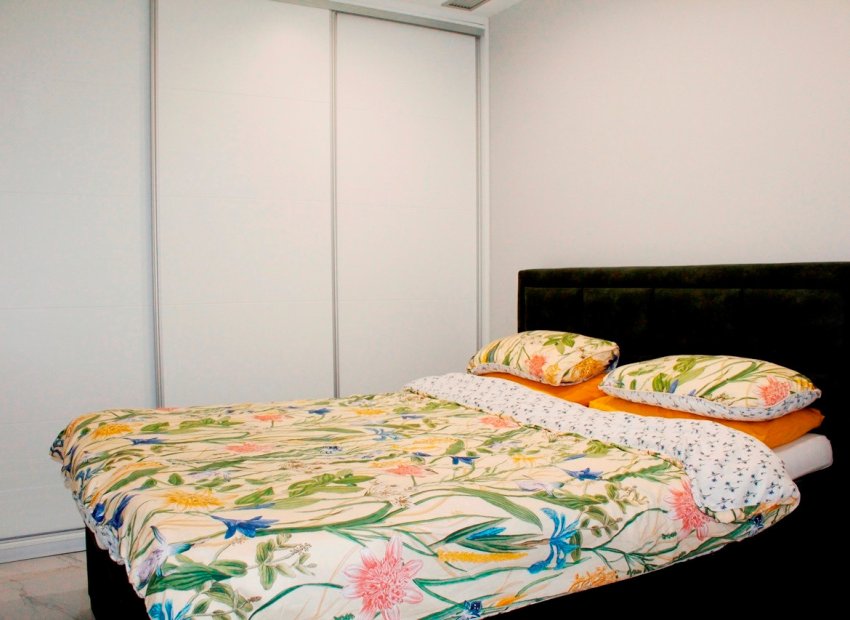 Resale - Villa - Orihuela Costa - Villamartín