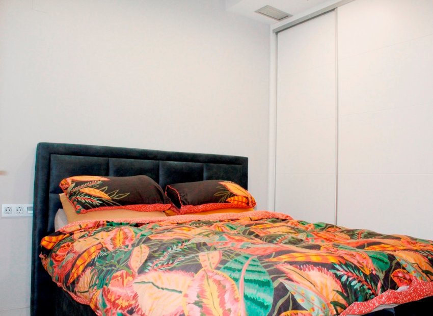 Resale - Villa - Orihuela Costa - Villamartín