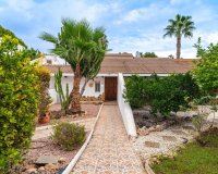 Resale - Villa - Orihuela Costa - Villamartín