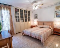 Resale - Villa - Orihuela Costa - Villamartín