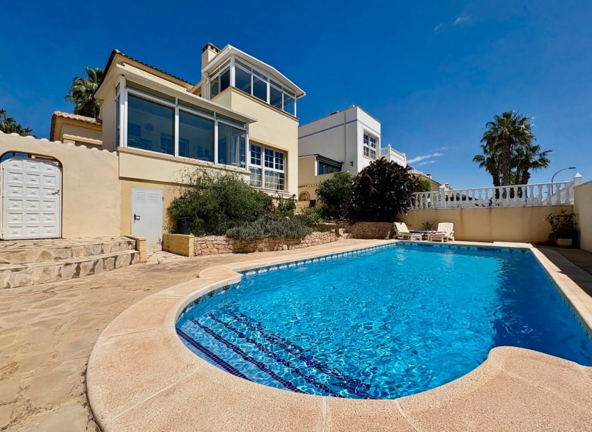 Resale - Villa - Orihuela Costa - Villamartín
