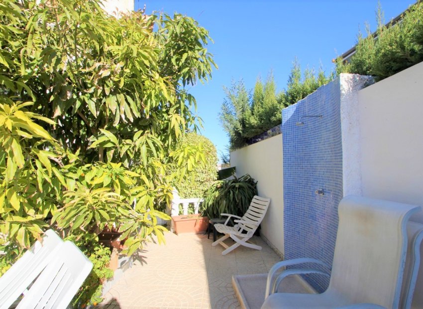Resale - Villa - Orihuela Costa - Villamartín