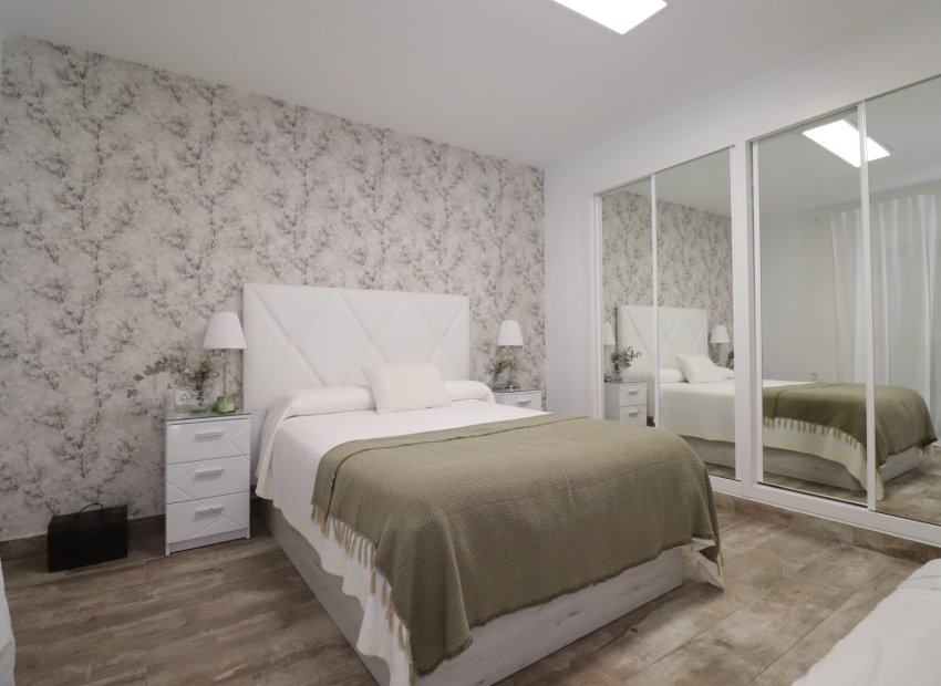 Resale - Villa - Orihuela Costa - Villamartín