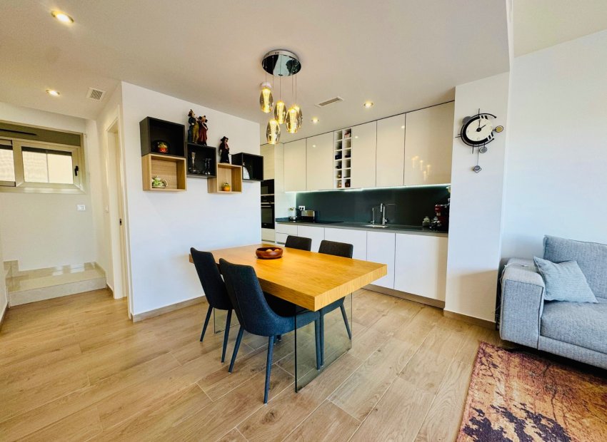 Resale - Villa - Orihuela Costa - Villamartín